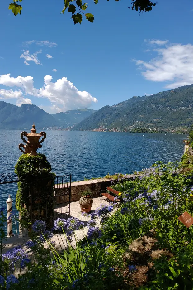 Luxury boat tour at Villa del Balbianello | Design Your Italy