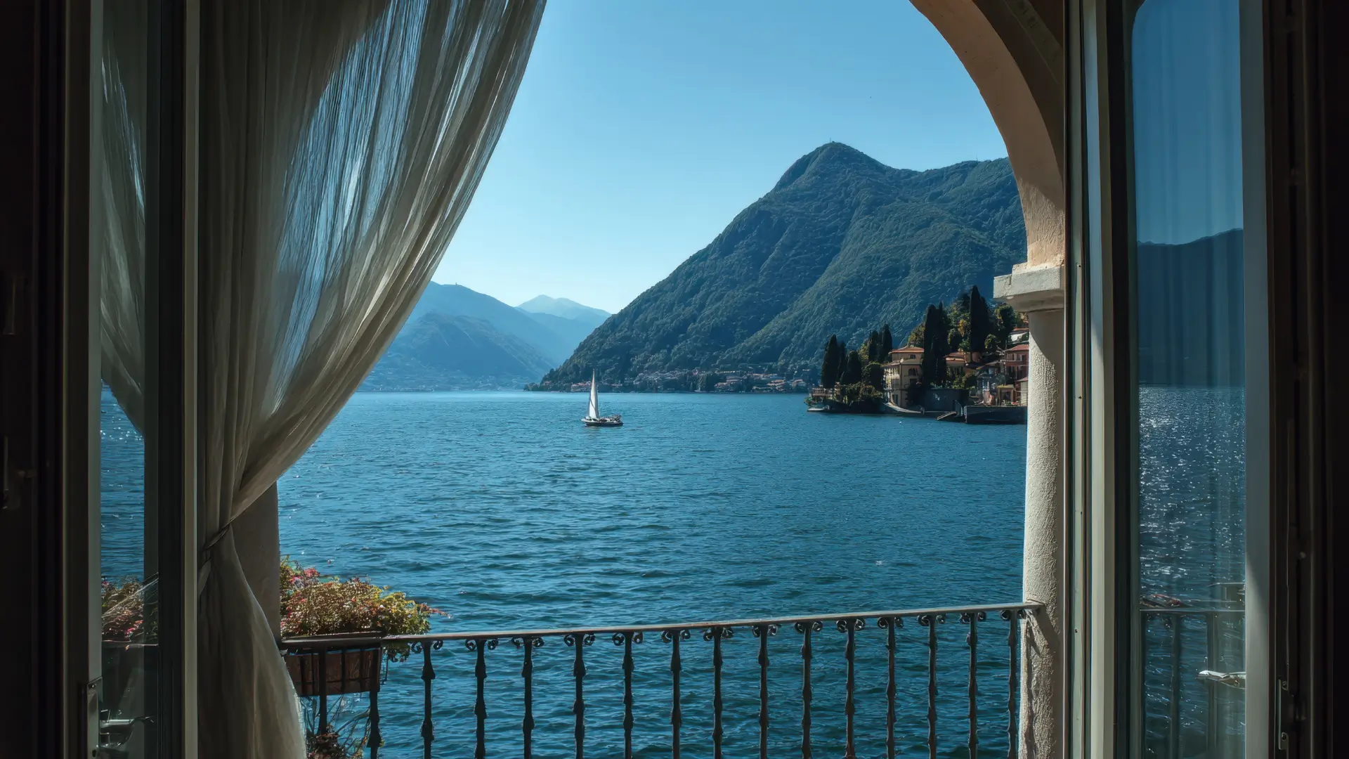 Plan a honeymoon in Italy to Lake Como with bespoke travel planning service of Design Your Italy